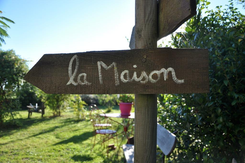 לינה וארוחת בוקר Brossac La Maison De Rose מראה חיצוני תמונה